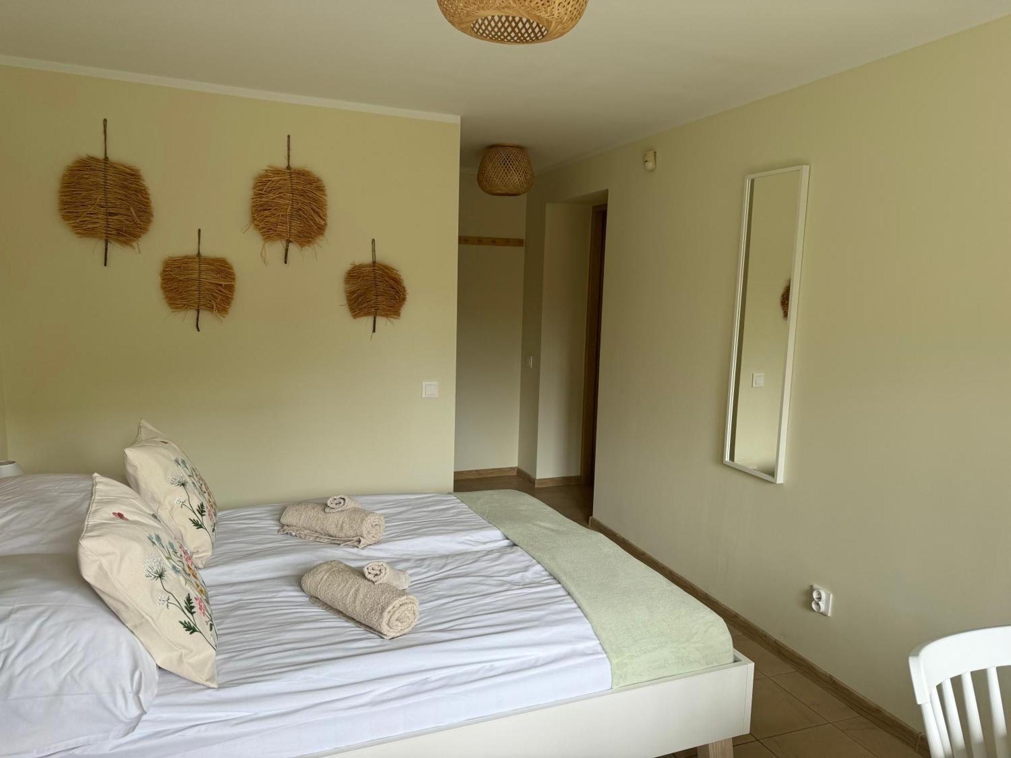 Hotel Wilczy Zaulek Mielno  Esterno foto
